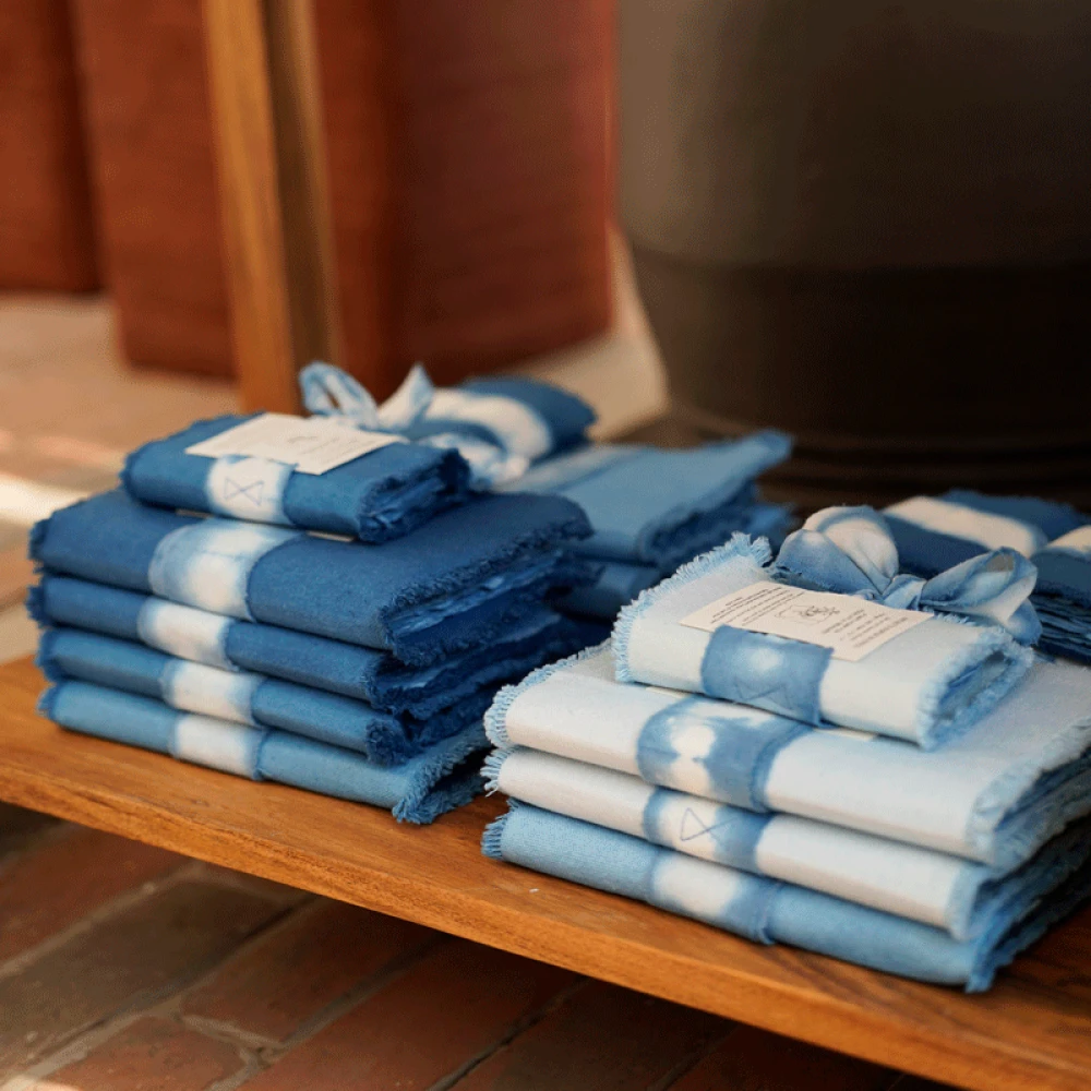 ARTIST'S  INDIGO PAPER BUNDLE